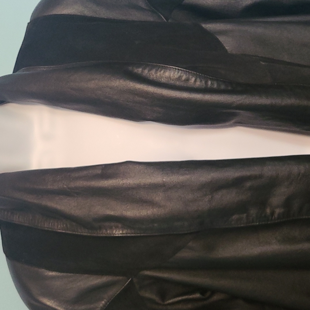 Like New Leather Trench Coat - Picture 3 of 11